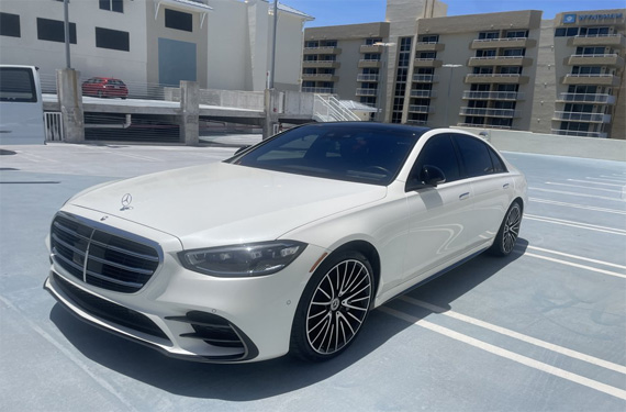 Mercedes Benz in Wilton Manors