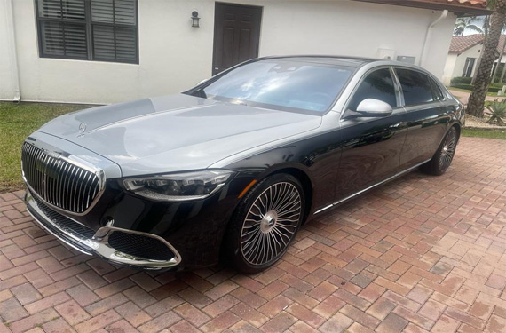 Mercedes Benz in Wilton Manors